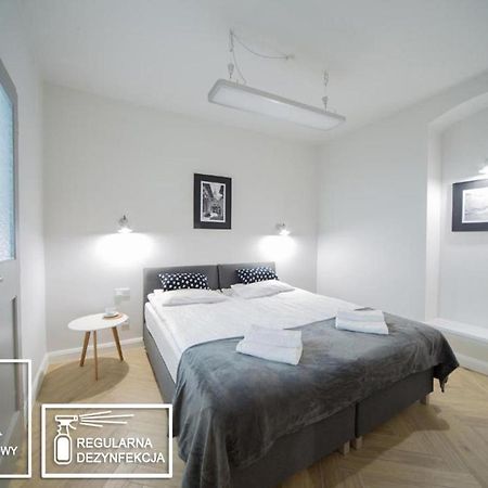 M5 Main Square Stylish One Bedroom Krakau Exterior foto